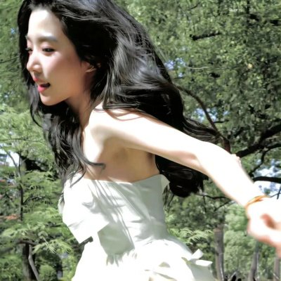 高山上的热气球 海报